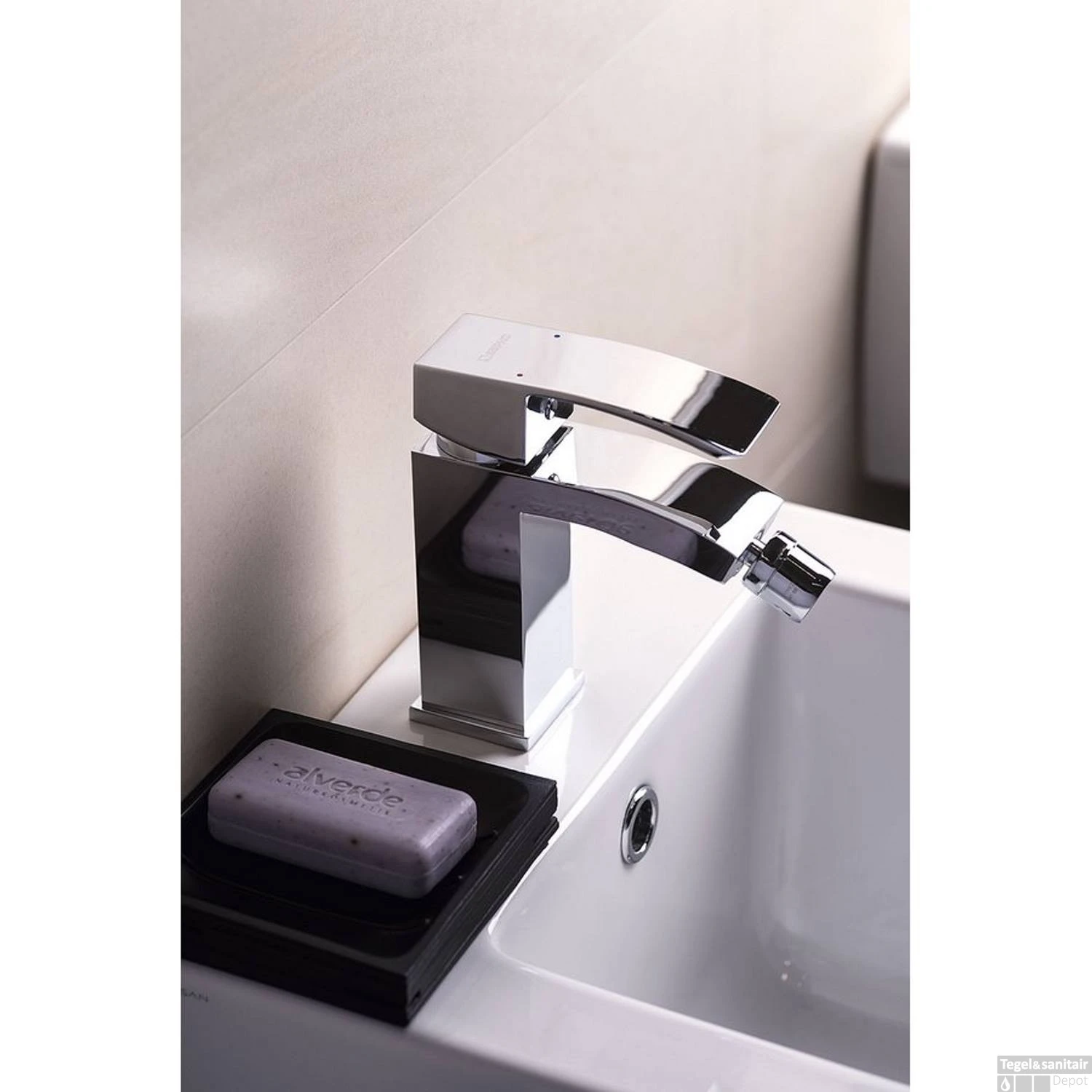 Bidetmengkraan Sapho Ginko Uitloop Gebogen 1-hendel 17.6 Cm Chroom 2 Bidetmengkraan Sapho Ginko Uitloop Gebogen 1-hendel 17.6 Cm Chroom - Afbeelding 2