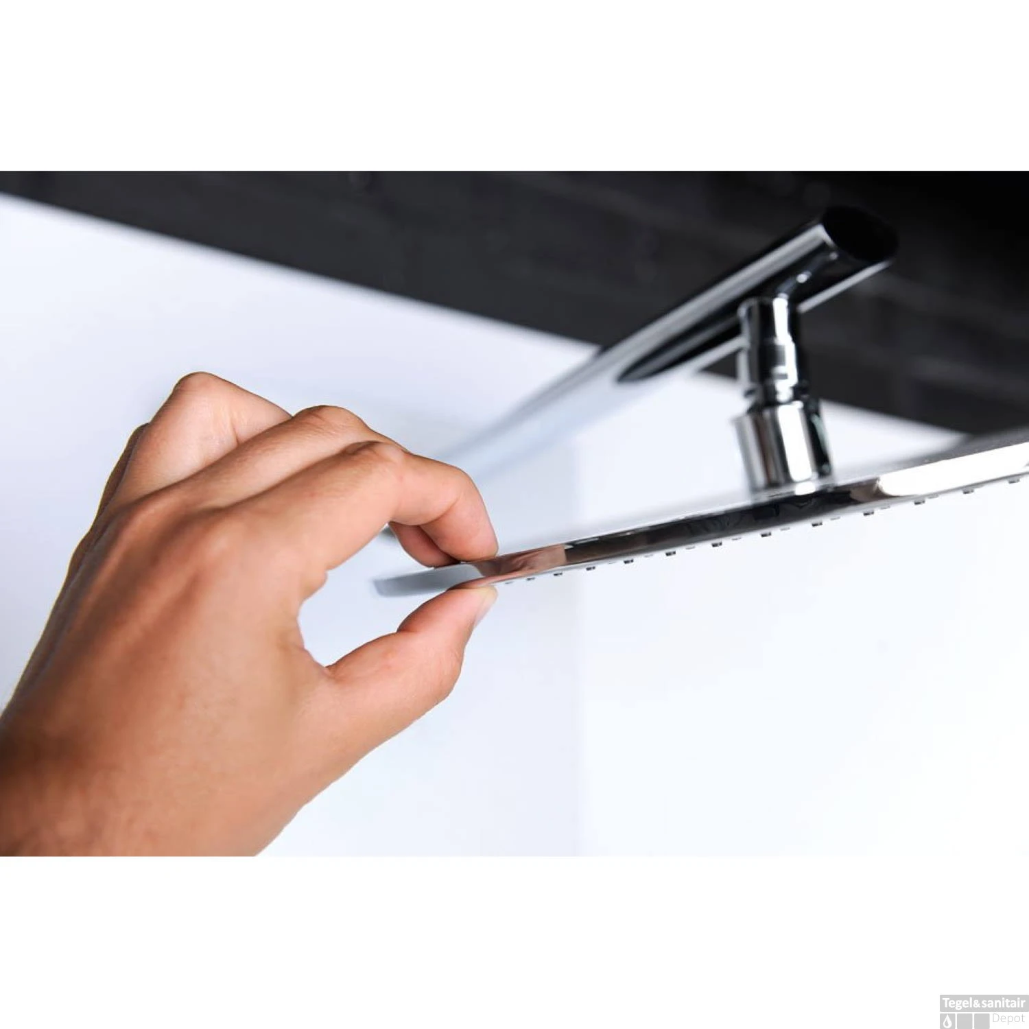 Douchepaneel Sapho 5Side 155x25 Cm Mengkraan Rond Aluminium 5 Douchepaneel Sapho 5Side 155x25 Cm Mengkraan Rond Aluminium - Afbeelding 5