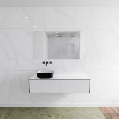 Badkamermeubelset Mondiaz LAGOM 130 Cm Topblad Met Linkse Wastafel Solid Surface Opzetkom Binx Zonder Kraangaten Mat Zwart (2 Laden)