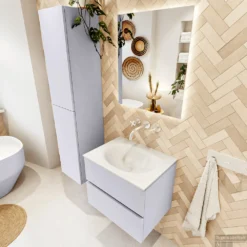 MONDIAZ VICA 60cm Badmeubel Onderkast Cale 2 Lades. Wastafel Moon Midden Zonder Kraangat, Kleur Talc Met Spiegel LED. -Baden Luxe Verkoop badkamermeubel vica cale moon talc set2 0003