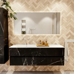 MONDIAZ VICA 150cm Badmeubel Onderkast Marquina 4 Lades. Wastafel CLOUD Links 1 Kraangat, Kleur Talc Met Spiegel LED. -Baden Luxe Verkoop badkamermeubel vica marquina cloud talc set1 0072