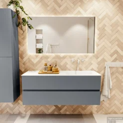 MONDIAZ VICA 130cm Badmeubel Onderkast Plata 2 Lades. Wastafel CLOUD Rechts 1 Kraangat, Kleur Talc. 11 MONDIAZ VICA 130cm Badmeubel Onderkast Plata 2 Lades. Wastafel CLOUD Rechts 1 Kraangat, Kleur Talc. -Baden Luxe Verkoop badkamermeubel vica plata cloud talc set1 0032