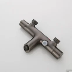 Badkraan Opbouw Boss & Wessing Exclusive Met Staaf Handdouche Set Gunmetal -Baden Luxe Verkoop badkraan opbouw boss wessing exclusive met staaf handdouche set gunmetal detail2