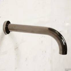 Baduitloop Salenzi Giro 20 Cm Black Chrome -Baden Luxe Verkoop baduitloop salenzi 20 cm black chrome sfeer1 1