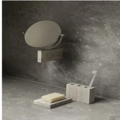 Wandspiegel Blomus Lamura Mourning Dove -Baden Luxe Verkoop blomus marmeren wandspiegel lamura mourning dove sfeer2