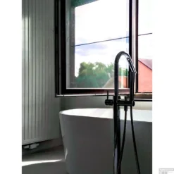 Clou Xo Vrijstaande Badmengkraan Type 7 Met Handdouche Chroom -Baden Luxe Verkoop cl 06.04007.29 c