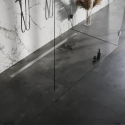 Douchegoot Brauer Zero RVS Inclusief Vloerflens 180x7 Cm Tegelinlegrooster Omkeerbaar -Baden Luxe Verkoop douchegoot brauer rvs inclusief vloerflens 180x7 cm zero tegelinlegrooster omkeerbaar sfeer1