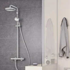 Grohe Douchesysteem Met Thermostaatkraan Tempesta Cosmopolitan Systeem 210 -Baden Luxe Verkoop grohe douchesysteem met thermostaatkraan tempesta cosmopolitan systeem 210 sfeer
