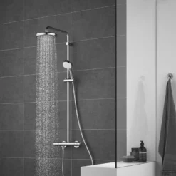 Grohe Douchesysteem Met Thermostaatkraan Tempesta Cosmopolitan Systeem 210 -Baden Luxe Verkoop grohe douchesysteem met thermostaatkraan tempesta cosmopolitan systeem 210 sfeer2