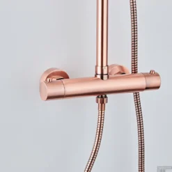 Opbouw Regendouche Set Boss & Wessing Copper 30 Cm Met Handdouche Geborsteld Koper -Baden Luxe Verkoop opbouw regendouche set bws copper 30 cm met handdouche geborsteld koper sfeer2