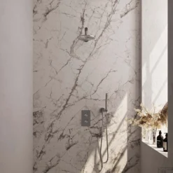 Regendoucheset Inbouw Brauer Brushed Carving Thermostatisch 20cm Met 3-Weg Omstelling, Wandarm En Staaf Handdouche Geborsteld RVS