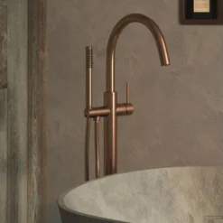 Vrijstaande Badkraan Brauer Copper Met Handdouche Staafmodel Koper 6 Vrijstaande Badkraan Brauer Copper Met Handdouche Staafmodel Koper -Baden Luxe Verkoop vrijstaande badkraan brauer copper met handdouche staafmodel koper sfeer